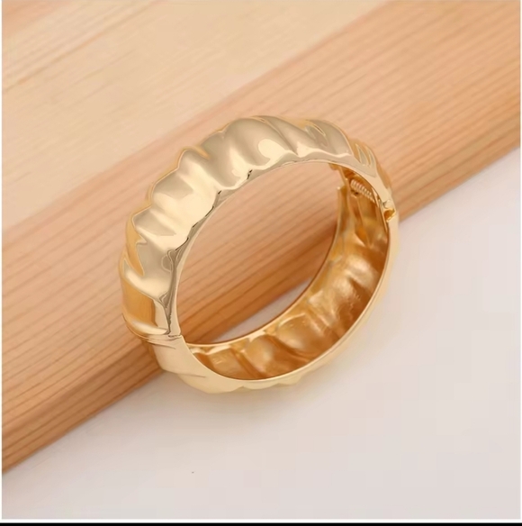 Gold Textured Bangle Bracelet - Picture 8 of 10